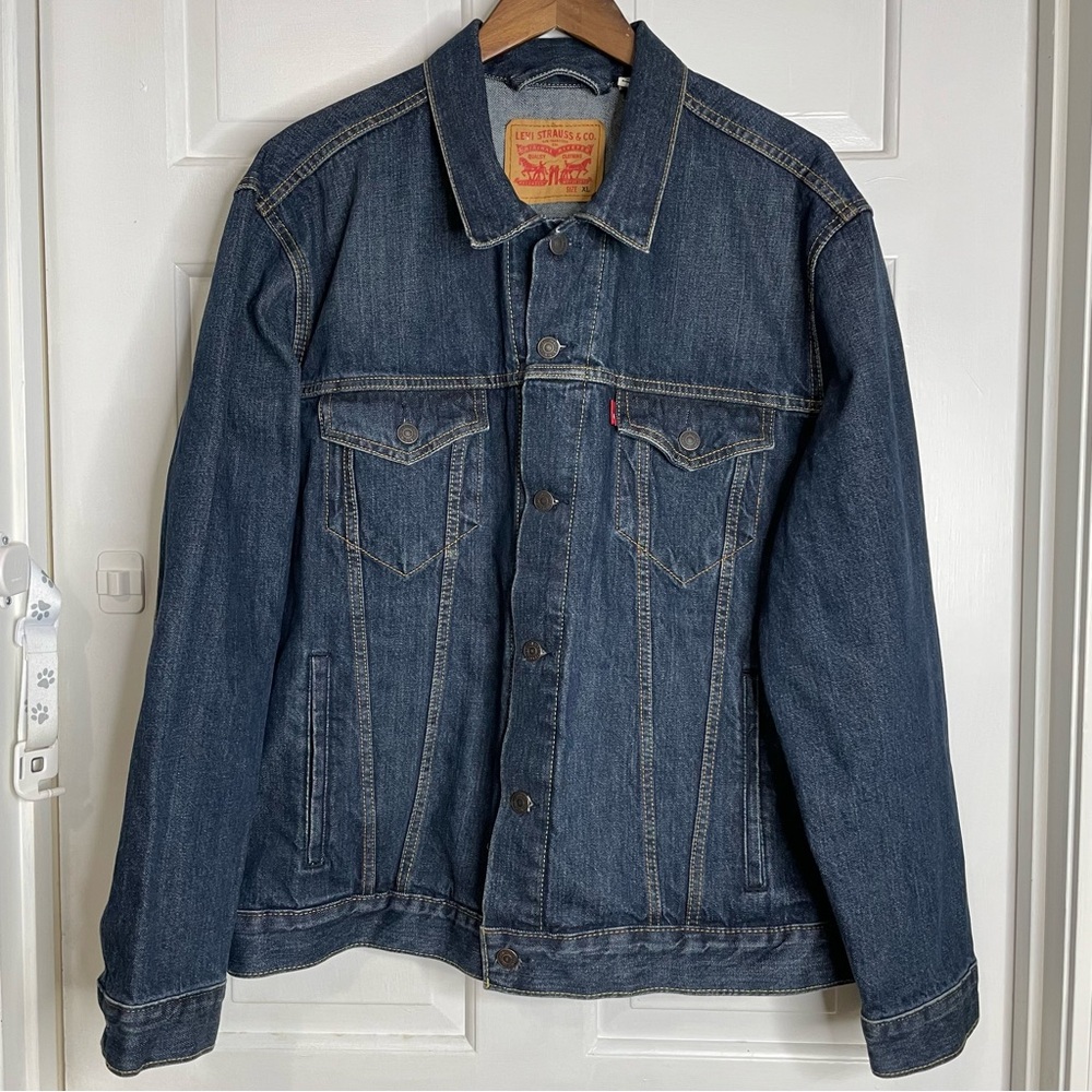 Levi's Men's Denim Cotton Button Front Denim Trucker Jacket Size XL